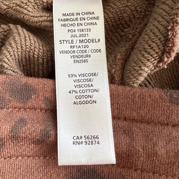 Splendid Corinna Jogger - Picture 11 of 11